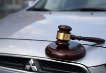 Группа автоподставщиков в Новосибирске за десятки ДТП отделалась условными сроками