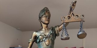 Новосибирцев осудят за хищение бюджетных денег под предлогом обучения предпенсионеров