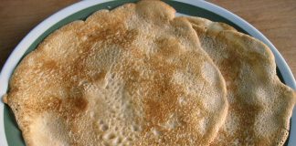 Новосибирский врач рассказала, кому вредно есть блины