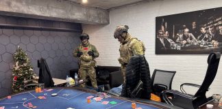 Нелегальный покерный клуб в Новосибирске ликвидировали полицейские