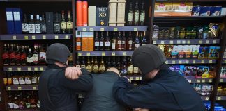 Неадекватный «каратист» искал соперников в магазинах Новосибирска