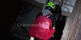 Двоих детей сняли с третьего этажа заброшки на Богаткова в Новосибирске