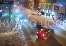 Водитель на полном ходу влетел в чужое авто в Новосибирске