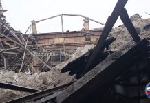 Крыша склада рухнула на Трикотажной в Новосибирске