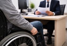 Новосибирцу с инвалидностью пришлось ждать помощь больше полугода: прокуратура провела проверку