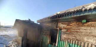 Названа возможная причина пожара с тремя погибшими в Каргате Новосибирской области