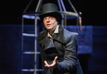 Спасти и победить: артист «Красного факела» вернулся в Новосибирск с фестивальной наградой