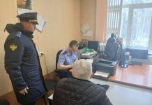 Бывшего главу отдела судебных приставов Коченевского района НСО задержали за взятку