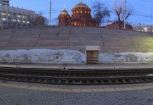 Пассажиры электрички попали под встречный поезд на «Правой Оби» в Новосибирске